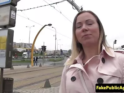Ешлі Фаєрс обмотає стрижень порно кіно з перекладом Майка своєю дупою